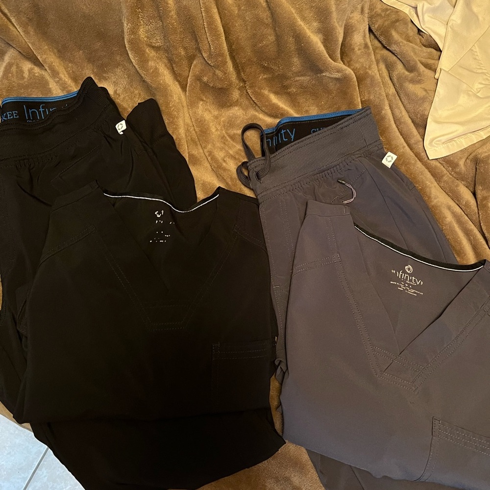 Men’s Cherokee Infinity jogger scrubs-2 sets
